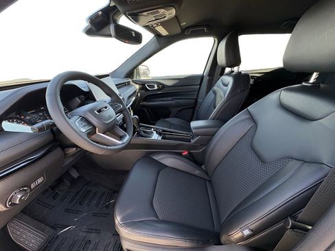 New 2026 Jeep Compass Latitude image 19