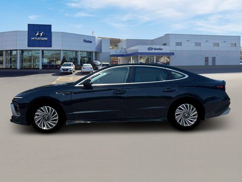 New 2025 Hyundai Sonata SEL image 3