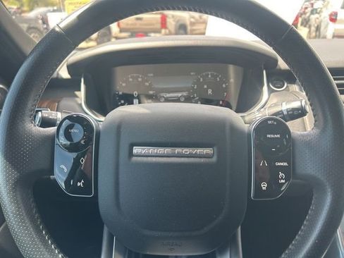 Used 2018 Land Rover Range Rover Sport SE image 14