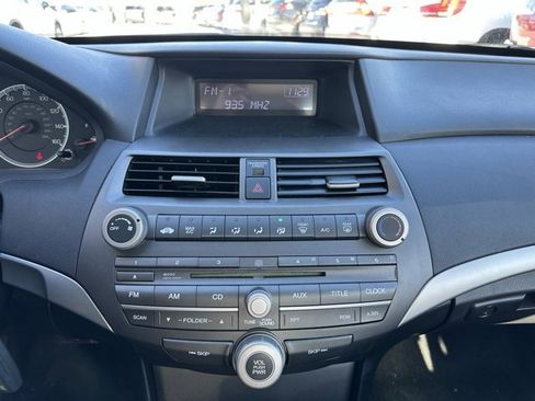 Used 2011 Honda Accord LX-P image 21