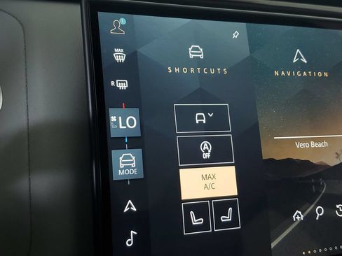 Used 2024 Land Rover Range Rover Velar Dynamic SE AWD/4WD image 14