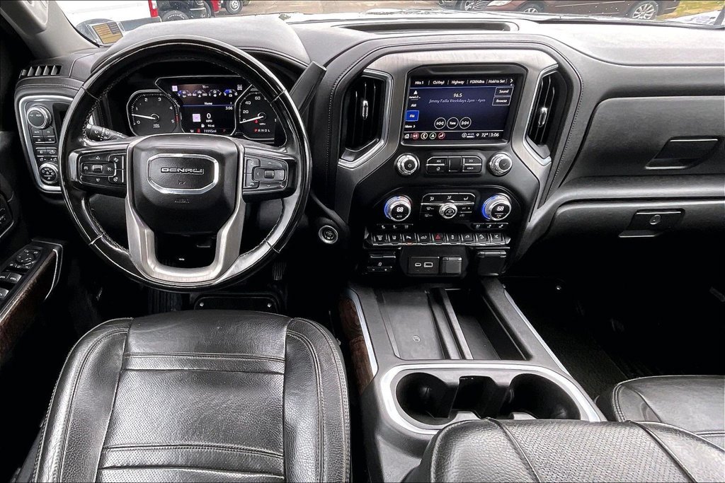 Used 2023 GMC Sierra 2500 Denali w/ Denali Black Diamond Edition AWD/4WD image 15