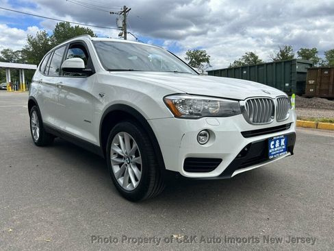 Used 2017 BMW X3 xDrive28i AWD/4WD image 5