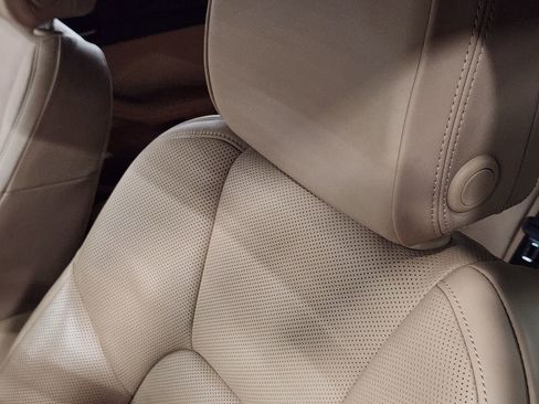 Used 2022 Porsche Macan S image 32