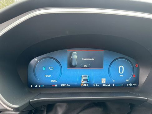 Used 2024 Ford Escape SE w/ PHEV Premium Package image 20