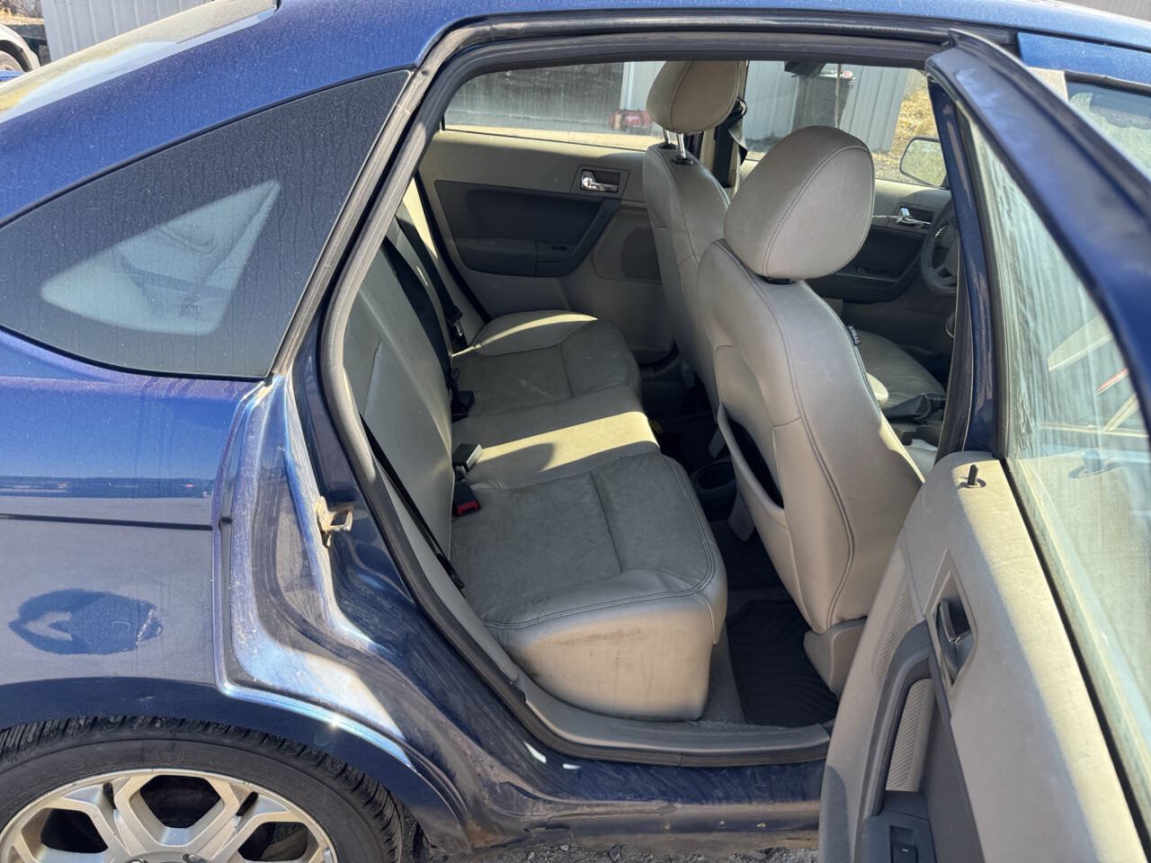 Used 2008 Ford Focus SES FWD image 26