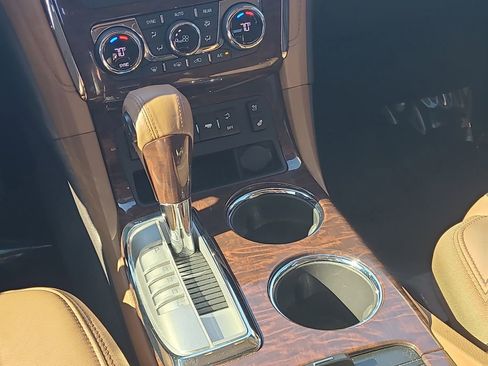 Used 2014 Buick Enclave Premium w/ Trailering Provision Package image 23