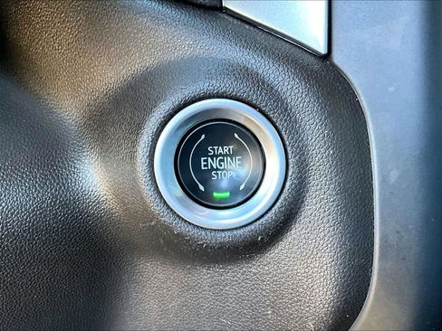 Used 2019 Chevrolet Silverado 1500 LT w/ Texas Edition image 60