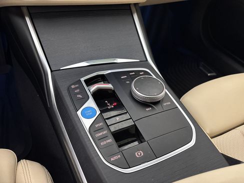 Used 2026 BMW i4 eDrive40 w/ Premium Package RWD image 17