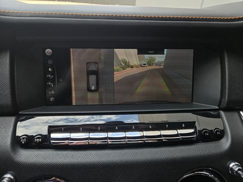 Used 2020 Rolls-Royce Cullinan Black Badge image 43