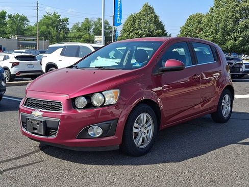 Used 2014 Chevrolet Sonic LT w/ LT Promotional Package FWD image 5