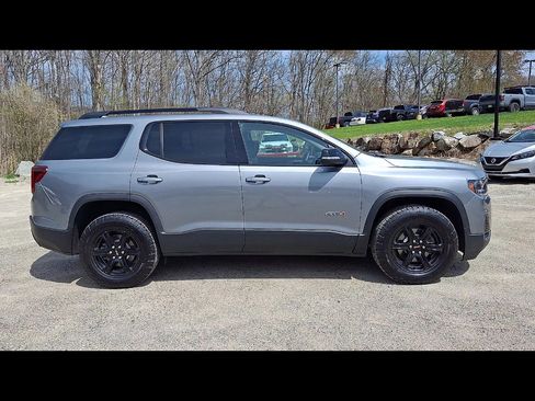 Used 2023 GMC Acadia AT4 w/ Technology Package AWD/4WD image 9