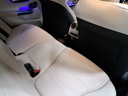 Certified 2025 Mercedes-Benz C 300 Sedan image 12