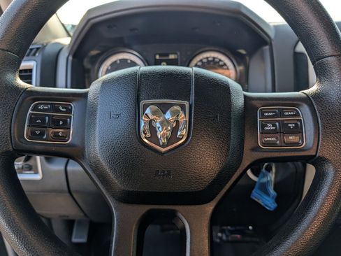 Used 2016 RAM 1500 Classic SLT image 24