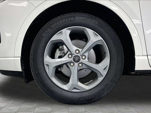 Used 2024 Ford Escape ST-Line w/ Tech Pack #1 AWD/4WD image 9