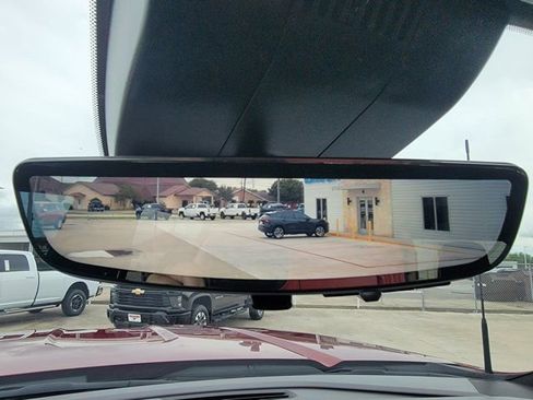 Used 2025 GMC Sierra 2500 AT4X AWD/4WD image 32
