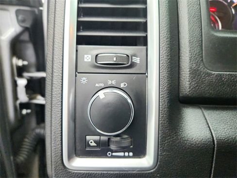 Used 2021 RAM 1500 Classic Warlock image 31