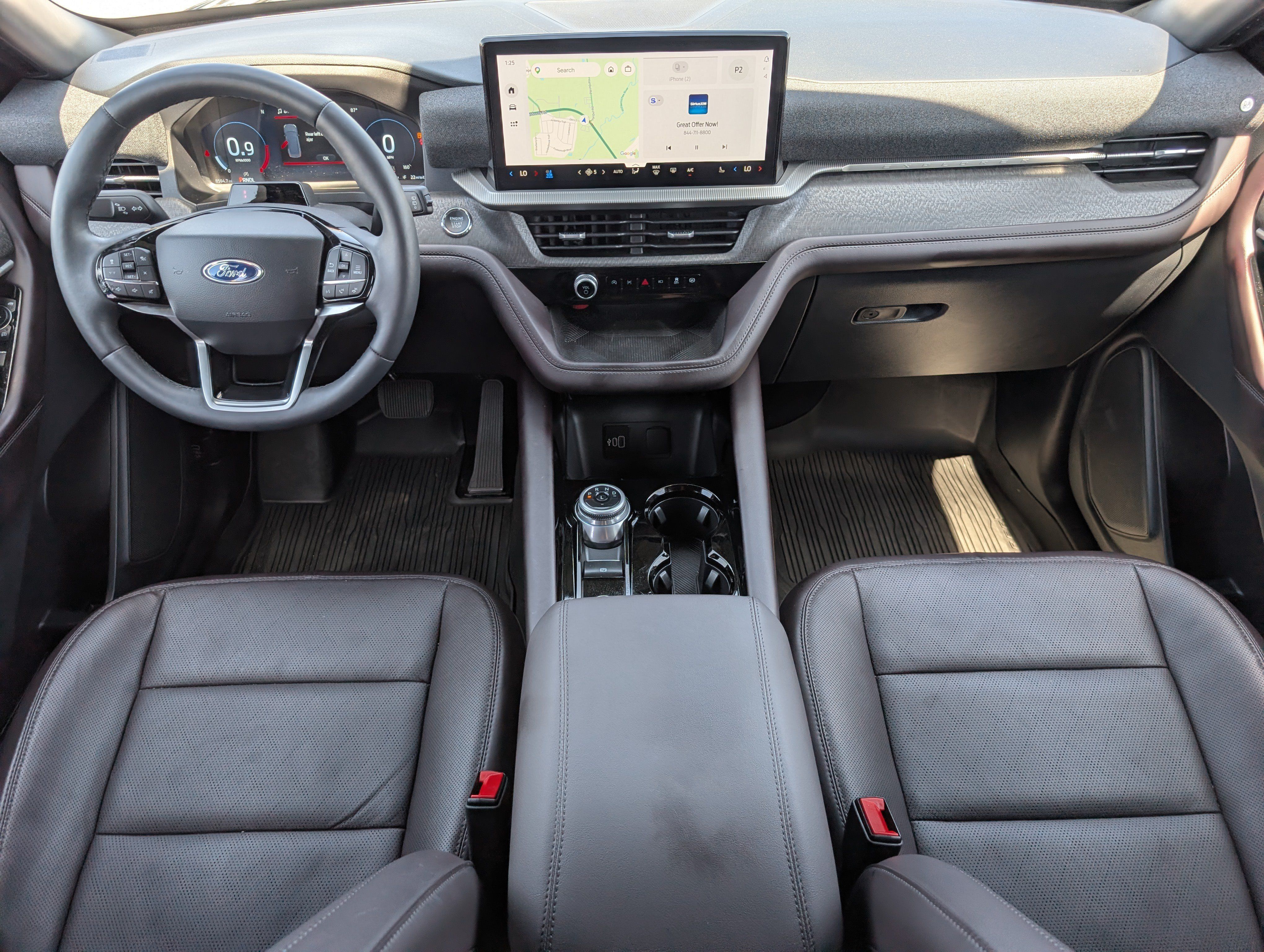 Used 2026 Ford Explorer Platinum RWD image 5