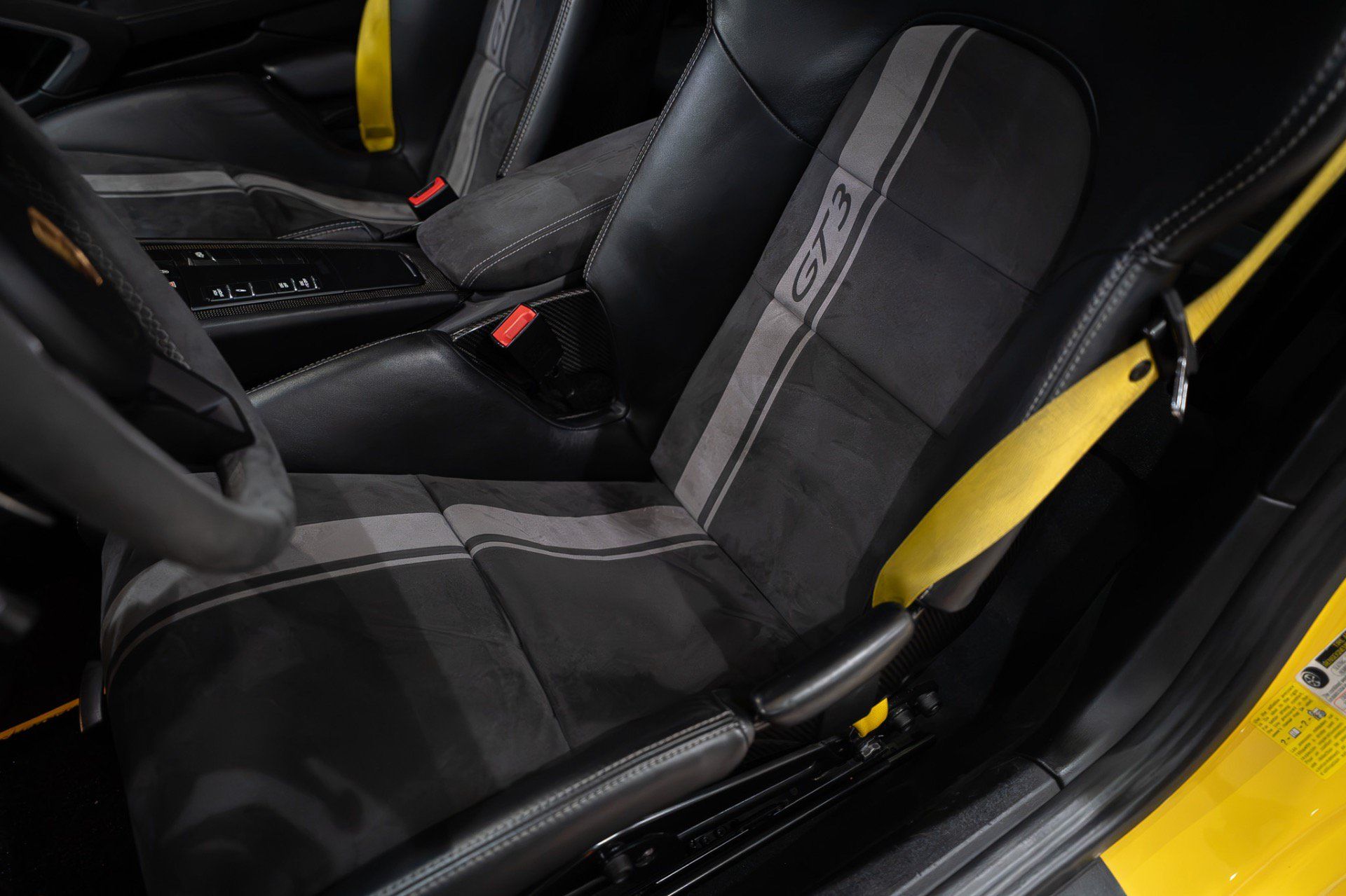 Used 2018 Porsche 911 GT3 RWD image 10