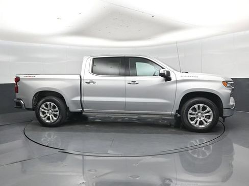 Used 2022 Chevrolet Silverado 1500 LTZ w/ Technology Package AWD/4WD image 2