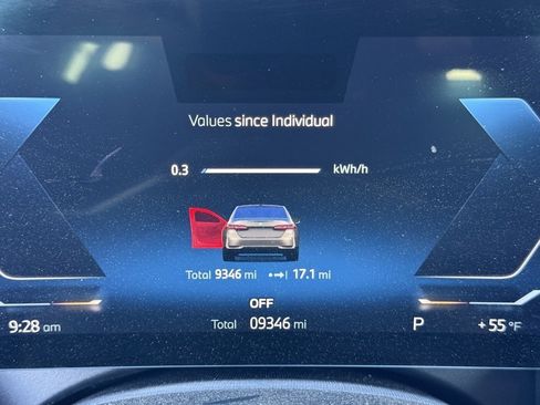 Used 2025 BMW i5 xDrive40 w/ Premium Package image 22