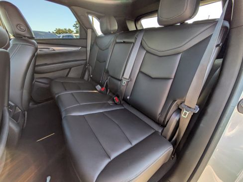 Used 2023 Cadillac XT5 Luxury image 9