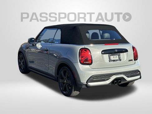 Used 2023 MINI Cooper S image 3