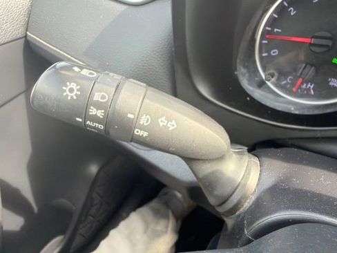 Used 2019 Toyota RAV4 XLE w/ Carpet Mat Package AWD/4WD image 41