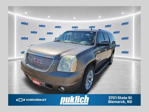 Used 2011 GMC Yukon XL Denali AWD/4WD image 1
