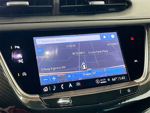 Used 2024 Cadillac XT6 Sport w/ LPO, ONYX Package image 13