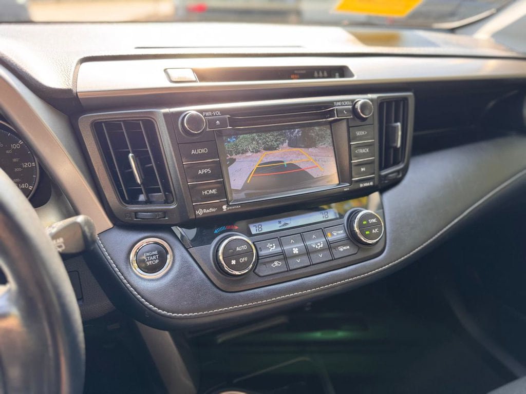 Used 2018 Toyota RAV4 XLE w/ Plus Extra Value Package AWD/4WD image 16