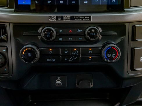 Used 2025 Ford F150 XL w/ Equipment Group 103A High AWD/4WD image 26