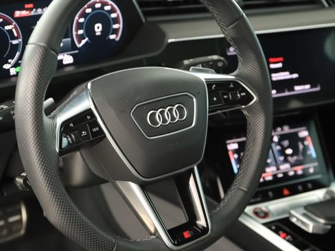 Certified 2024 Audi SQ8 e-tron Premium Plus w/ Black Optic Package AWD/4WD image 16