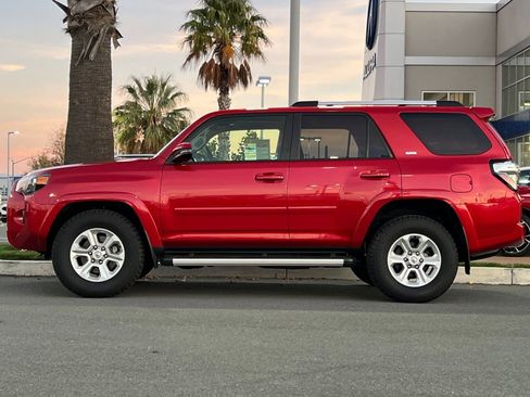 Used 2023 Toyota 4Runner SR5 Premium image 7