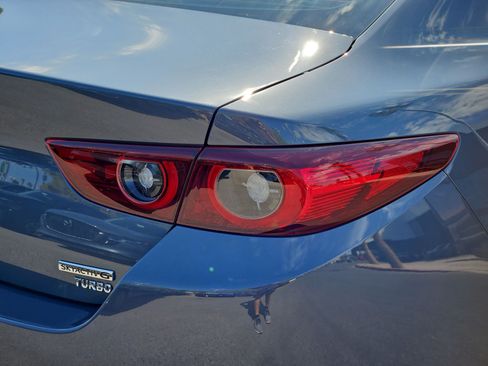 Certified 2022 MAZDA MAZDA3 s AWD/4WD image 11