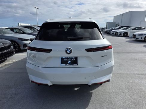New 2026 BMW iX xDrive45 image 5