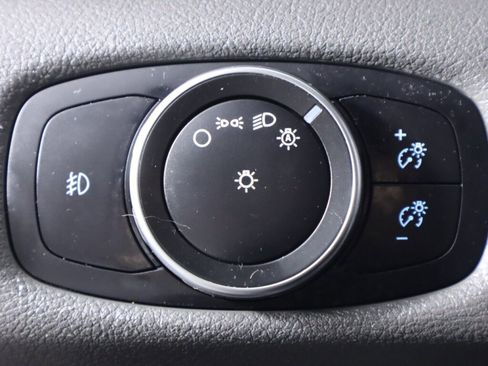 Used 2020 Ford Transit 150 Low Roof image 10