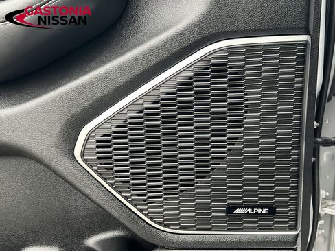 Used 2022 Jeep Grand Cherokee Limited 4xe image 25