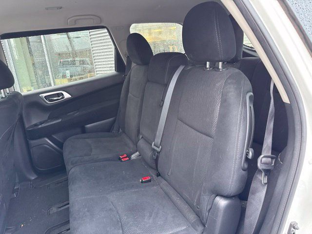 Used 2015 Nissan Pathfinder SV FWD image 11