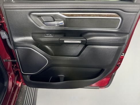 Used 2019 RAM 1500 Laramie RWD image 28