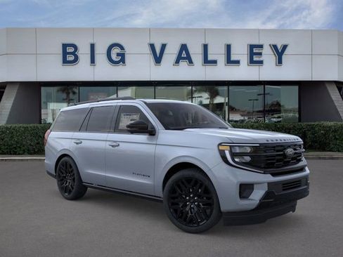 New 2026 Ford Expedition Platinum w/ Stealth Performance Package image 7