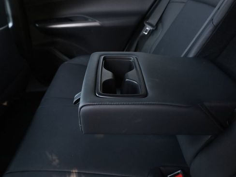 Used 2022 Toyota Venza XLE AWD/4WD image 14