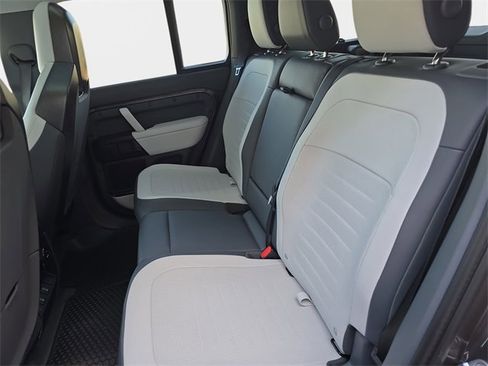New 2026 Land Rover Defender 110 OCTA image 10