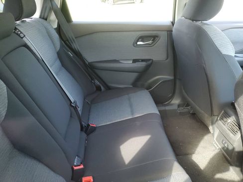 Certified 2023 Nissan Rogue SV FWD image 17