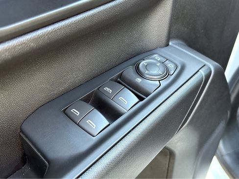 Used 2025 Chevrolet Silverado 1500 Custom image 22
