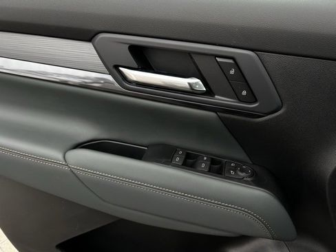 New 2026 GMC Terrain AT4 image 11