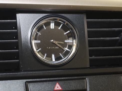 Used 2020 Lexus RX 450hL AWD w/ Premium Package image 32