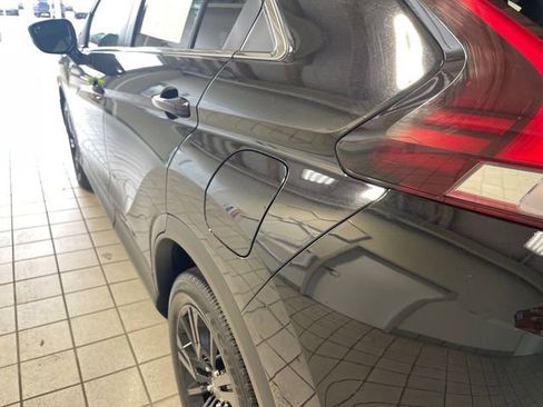 Used 2024 Mitsubishi Eclipse Cross LE AWD/4WD image 19