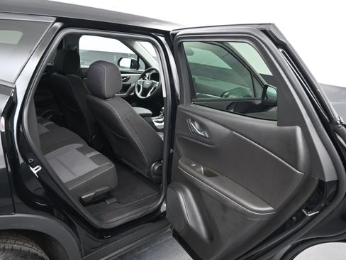 Used 2025 Chevrolet Blazer LT FWD image 12