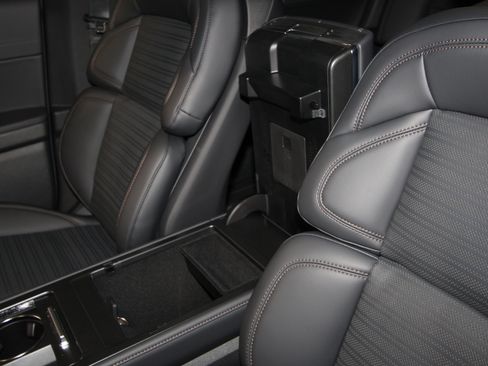 New 2026 Lincoln Nautilus Reserve image 23